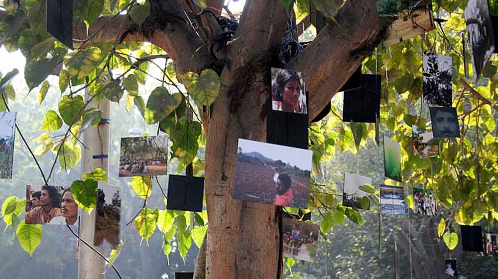 An inspiring win: The Dongria Kondh tribe (pictured in exhibition) of the bauxite rich Niyamgiri Hills effectively mobilised the FRA to resist mining operations by Vedanta Aluminium Ltd. Credit: Ramesh Lalwani. (CC BY-NC 2.0). Image resized and cropped.